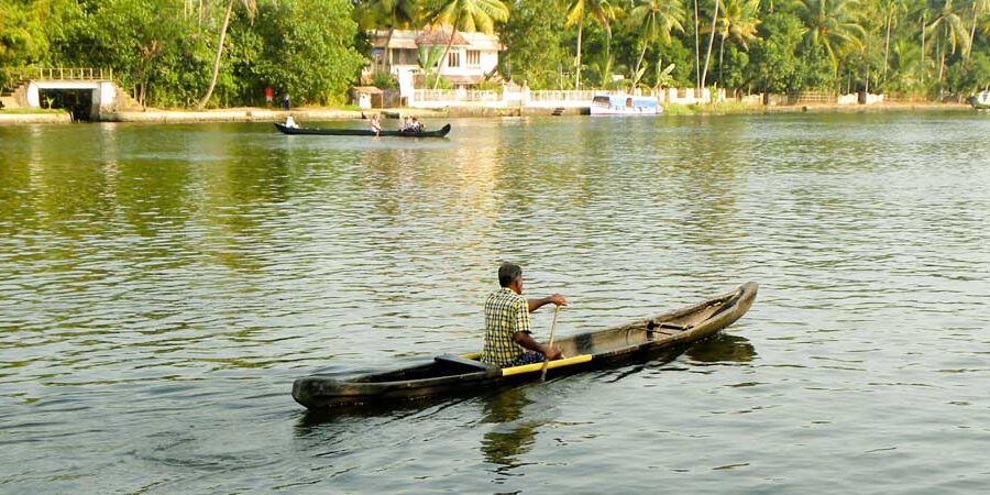 Backwater-MQ how to book houseboat alleppey