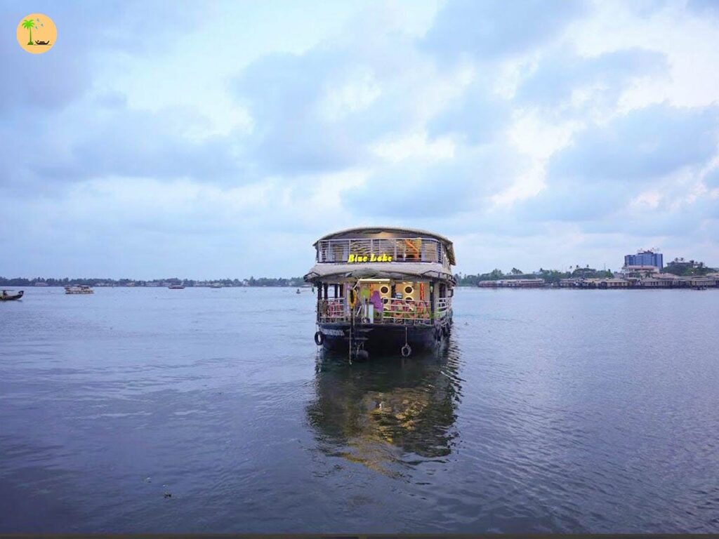 Houseboat in Alleppey Kerala