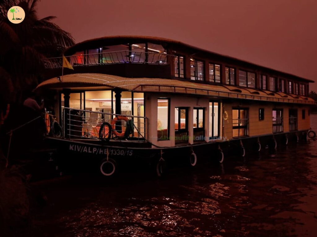 Alleppey Houseboat 6 bedrooms